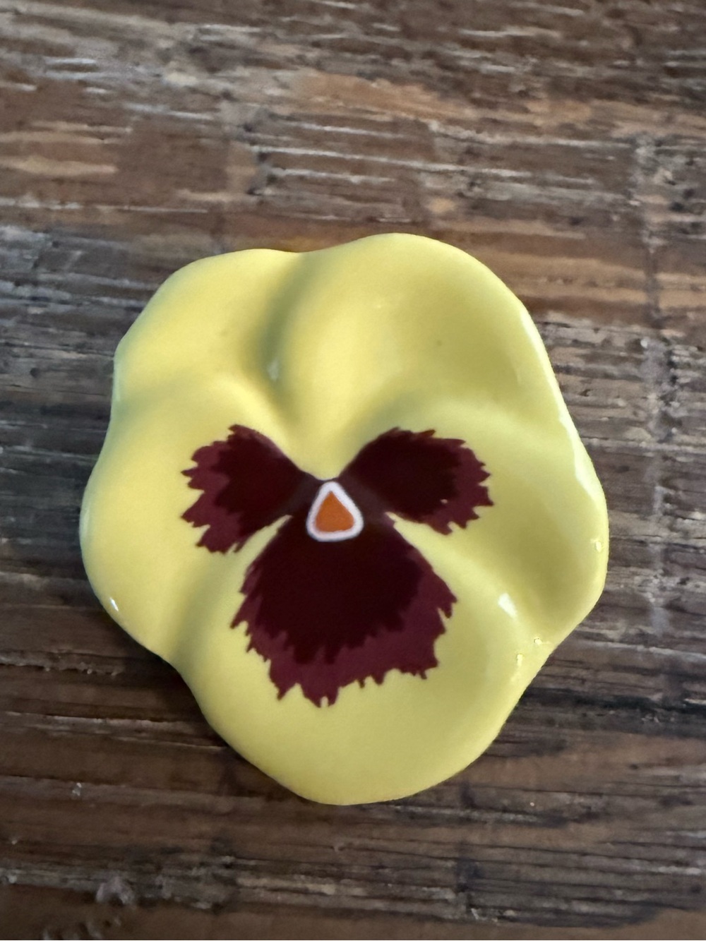 Avon Yellow Ceramic Pansy Brooch w/ Purpke  Detail Vintage
